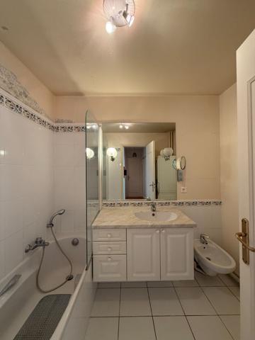 Appartement Asnieres Sur Seine_becon_5 pièce(s) traversant_116 m2_3ème étage_double balcons_deux parking_cave