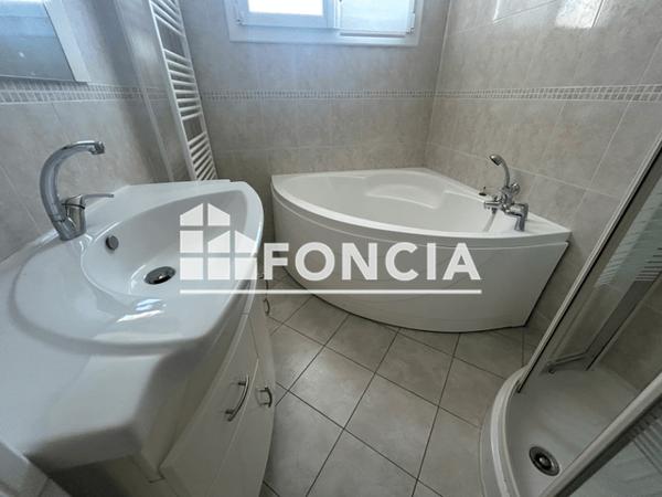 Location Appartement 4 pièces 80.8 m² - Digne-les-bains 04000
