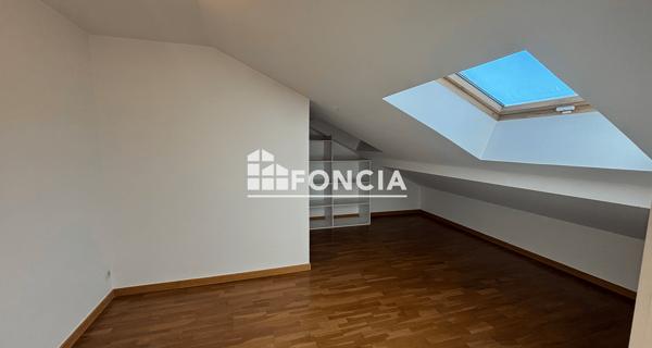 Location Appartement 5 pièces 94.51 m² - Craponne 69290