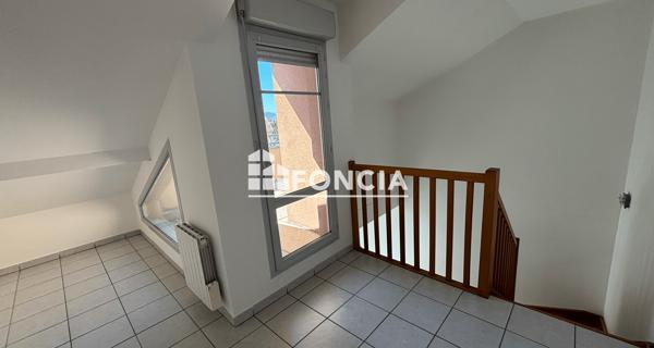 Location Appartement 5 pièces 94.51 m² - Craponne 69290