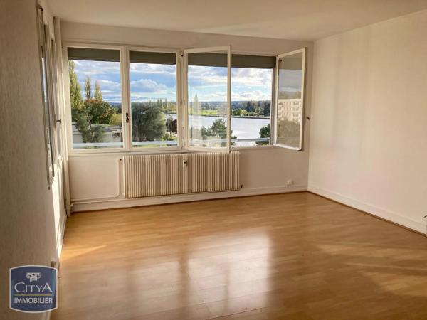 Appartement à louer 3 pièces 72.6m² Vichy (03200)