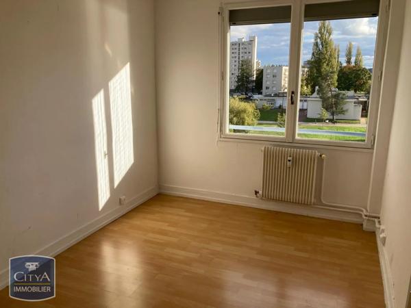 Appartement à louer 3 pièces 72.6m² Vichy (03200)