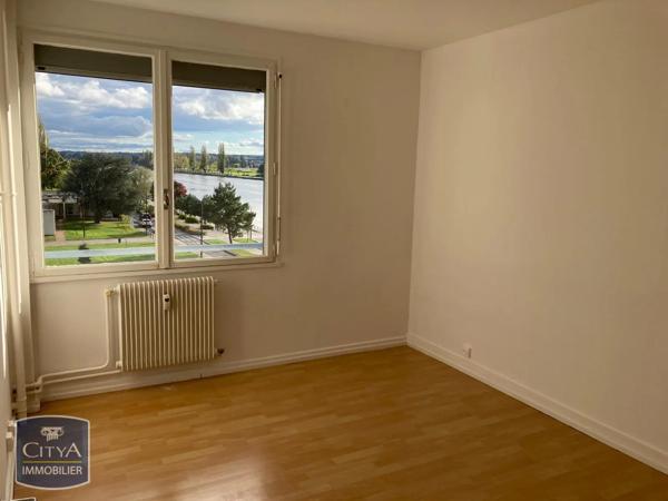 Appartement à louer 3 pièces 72.6m² Vichy (03200)