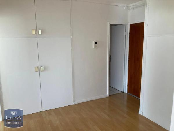 Appartement à louer 3 pièces 72.6m² Vichy (03200)