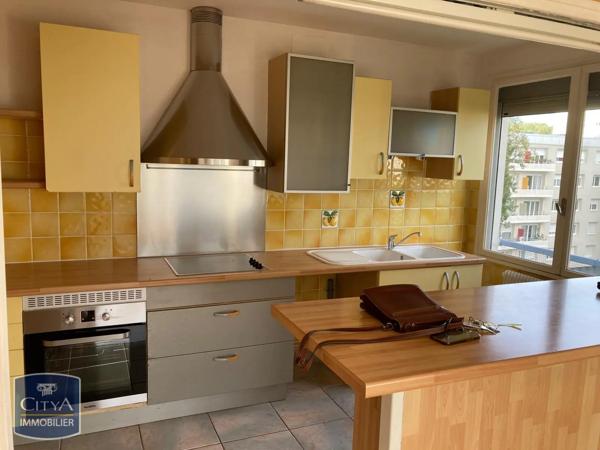 Appartement à louer 3 pièces 72.6m² Vichy (03200)