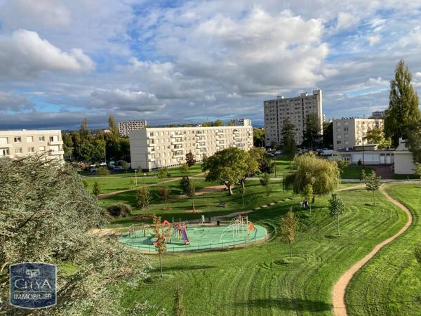 Appartement à louer 3 pièces 72.6m² Vichy (03200)