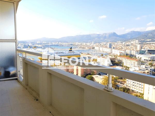 Location Appartement 5 pièces 102.4 m² - PLACE HORACE CRISTOL Toulon 83000
