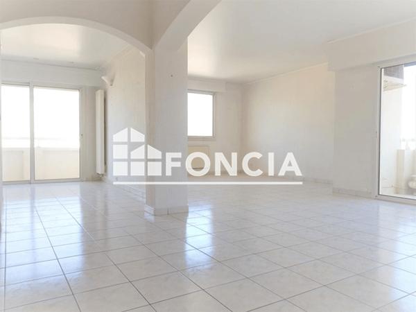 Location Appartement 5 pièces 102.4 m² - PLACE HORACE CRISTOL Toulon 83000