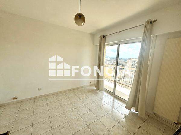 Location Appartement 4 pièces 102.4 m² - PLACE HORACE CRISTOL Toulon 83000