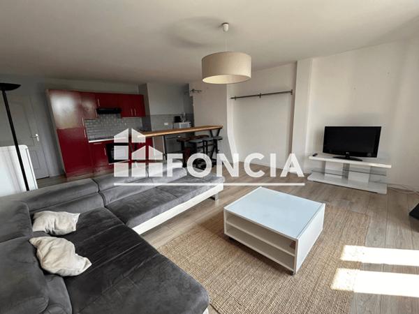 Location Appartement 3 pièces 89.65 m² - 62 PLACE DROUET D'ERLON Reims 51100