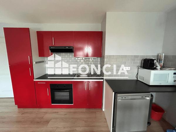 Location Appartement 3 pièces 89.65 m² - 62 PLACE DROUET D'ERLON Reims 51100