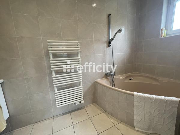 Maison 7 pièces - 186 m²