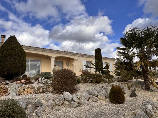 SOYAUX, secteur calme  Très jolie maison sur sous-sol total  Vue exceptionnelle