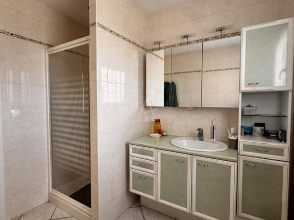 SOYAUX, secteur calme  Très jolie maison sur sous-sol total  Vue exceptionnelle