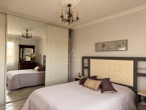 SOYAUX, secteur calme  Très jolie maison sur sous-sol total  Vue exceptionnelle