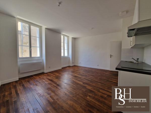 POITIERS, Studio de 25m² rénové entièrement