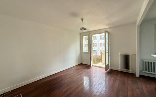 Appartement à louer    3 pièces •  Clamart