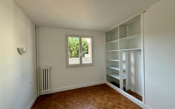 Appartement à louer    3 pièces •  Clamart