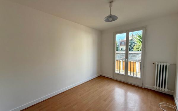 Appartement à louer    3 pièces •  Clamart