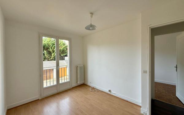Appartement à louer    3 pièces •  Clamart