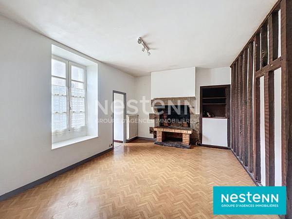 APPARTEMENT DEUX CHAMBRES QUARTIER SAINT MICHEL AVEC JARDIN PRIVATIF