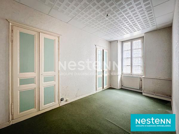 APPARTEMENT DEUX CHAMBRES QUARTIER SAINT MICHEL AVEC JARDIN PRIVATIF