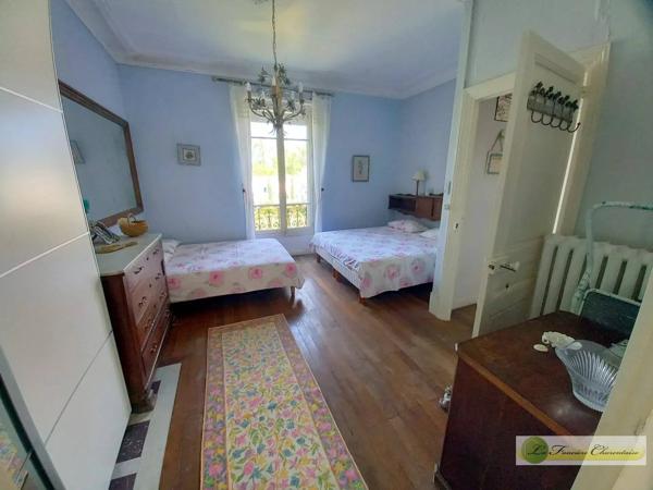 Vente immobilière : Propriété à Aigre  7 pièces 171 m² 283 500 €- FONCIERE CHARENTAISE AIGRE.