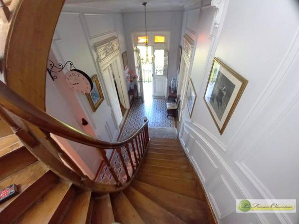 Vente immobilière : Propriété à Aigre  7 pièces 171 m² 283 500 €- FONCIERE CHARENTAISE AIGRE.