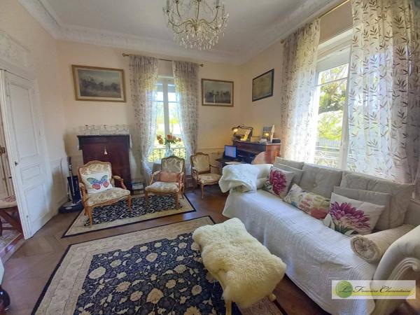 Vente immobilière : Propriété à Aigre  7 pièces 171 m² 283 500 €- FONCIERE CHARENTAISE AIGRE.