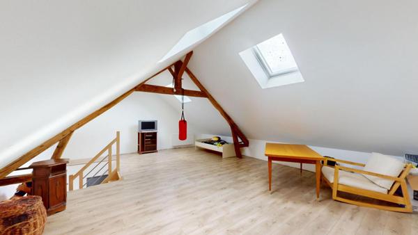 Maison 170 m2  4 chambres Prix : 230 000