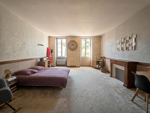 Maison de ville avec terrasse