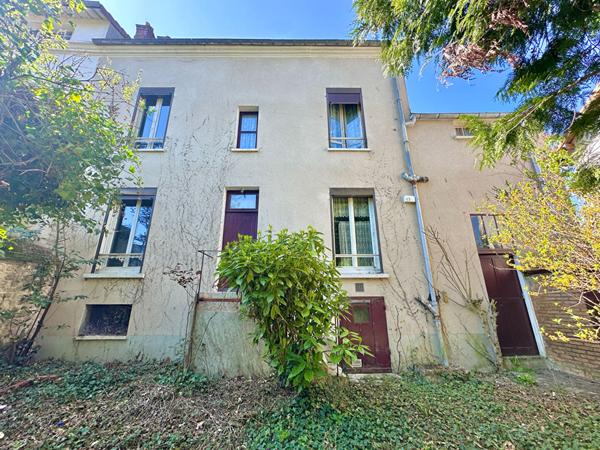 Maison 140m2 SAINT PIERRE LES NEMOURS + jardin + garage