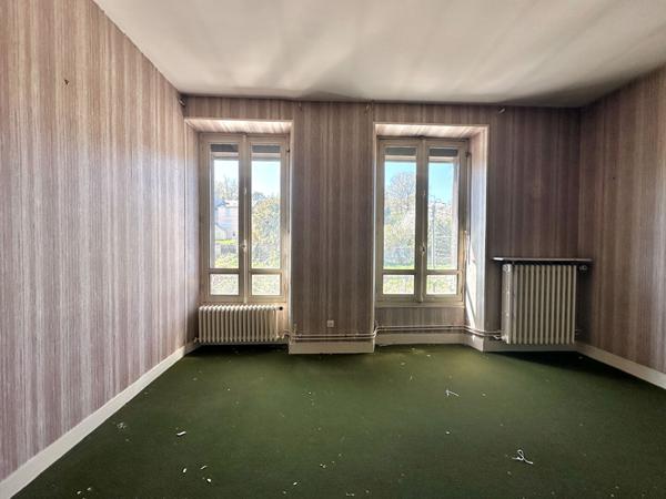 Maison 140m2 SAINT PIERRE LES NEMOURS + jardin + garage