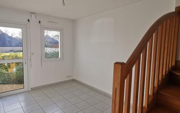 Maison à vendre    3 pièces •  Séné