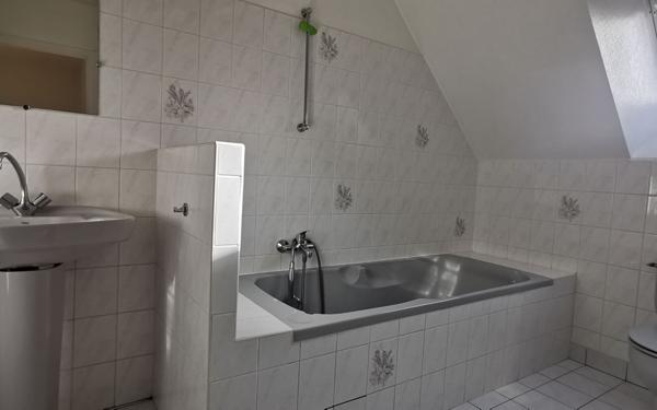 Maison à vendre    3 pièces •  Séné