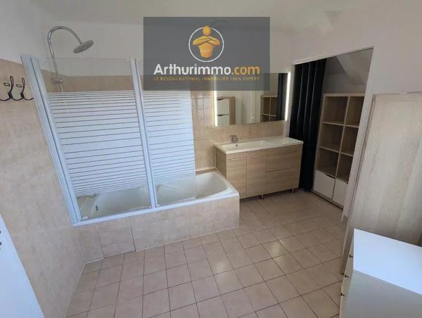 Location Maison 4 pièces 102 m2 à Pleugriffet