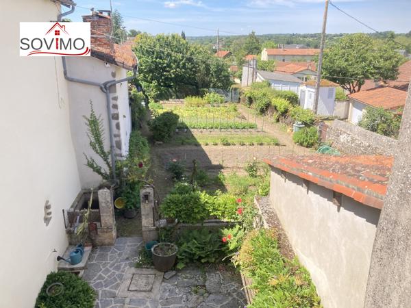 SPACIEUSE MAISON DE CENTRE VILLE AVEC JARDIN