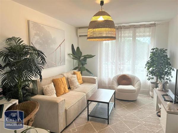 Appartement à louer 3 pièces 57.6m² Port-de-Bouc (13110)