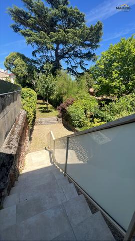 Maison de Standing centre ville Marmande 47200, 2 suite parentales, jardin et garage.
