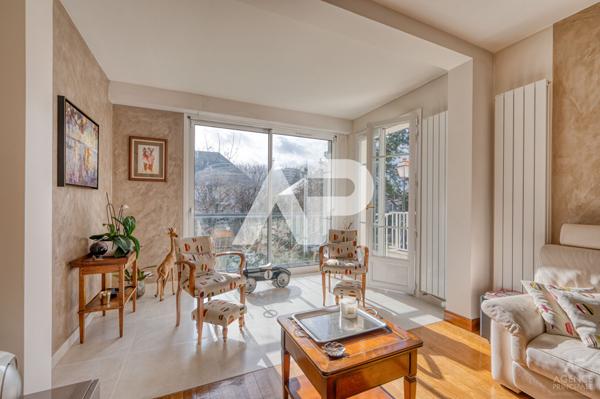 Maison Rueil Malmaison 7 pièce(s) 179m² 1 150 000 € **  - Référence  19932