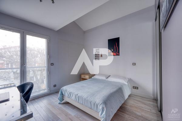 Maison Rueil Malmaison 7 pièce(s) 179m² 1 150 000 € **  - Référence  19932