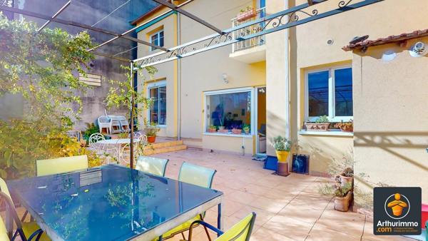 Vente                                                      Maison
                        
                     4 pièces                      85 m2                     à Oullins