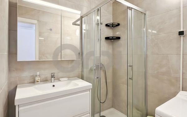 Appartement à louer    3 pièces • 59,40 m2 Paris 15