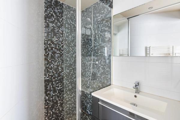 Appartement 2 pièces - 63 m² Exclusivité efficity