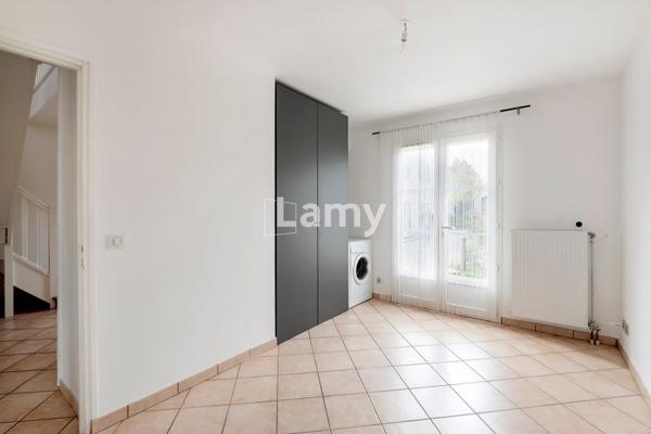 Propriété de 260 m² avec 2 habitations construite en 2000.