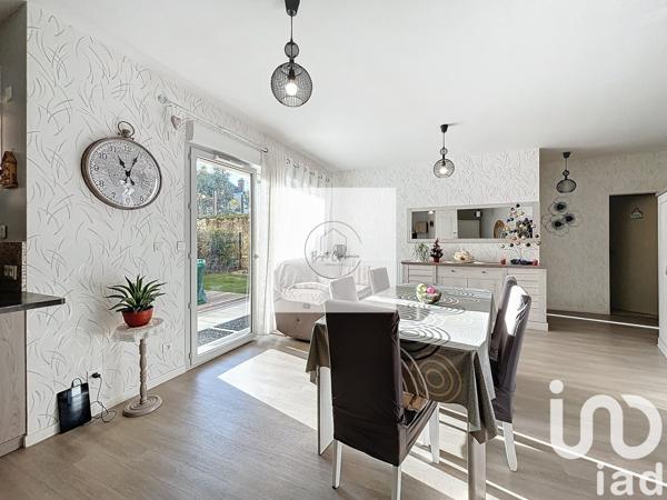 Appartement 4 pièces de 84 m² à Dreux (28100)