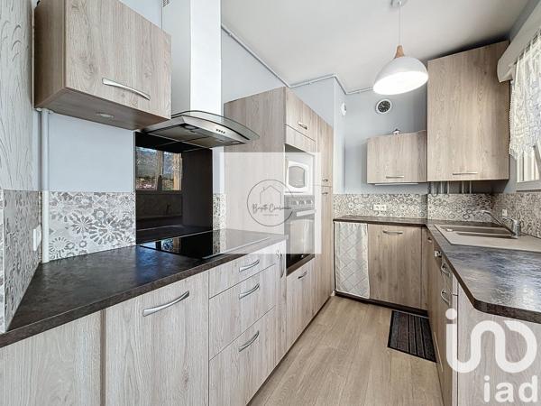 Appartement 4 pièces de 84 m² à Dreux (28100)