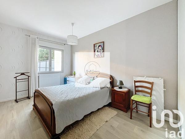 Appartement 4 pièces de 84 m² à Dreux (28100)