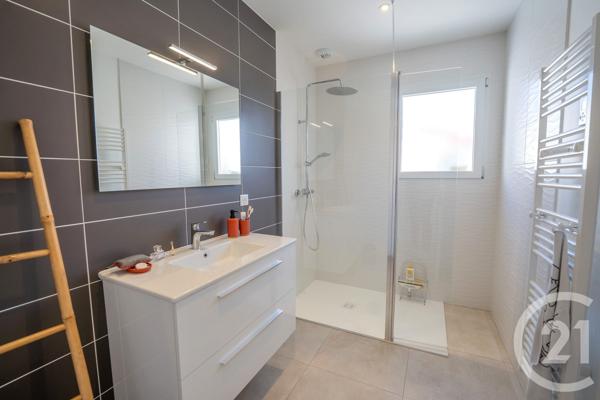 Maison à vendre  4 pièces - 127 m2 MEDIS - 17