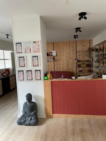 Bureau
         6 pièces
        - 157 m² Exclusivité